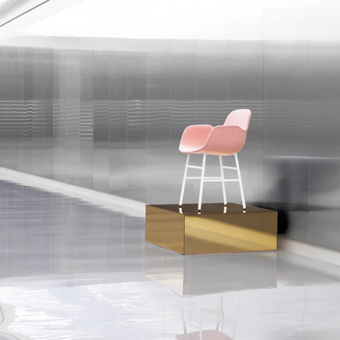 Form Armchair - Metal Legs - Upholstered - Image 36