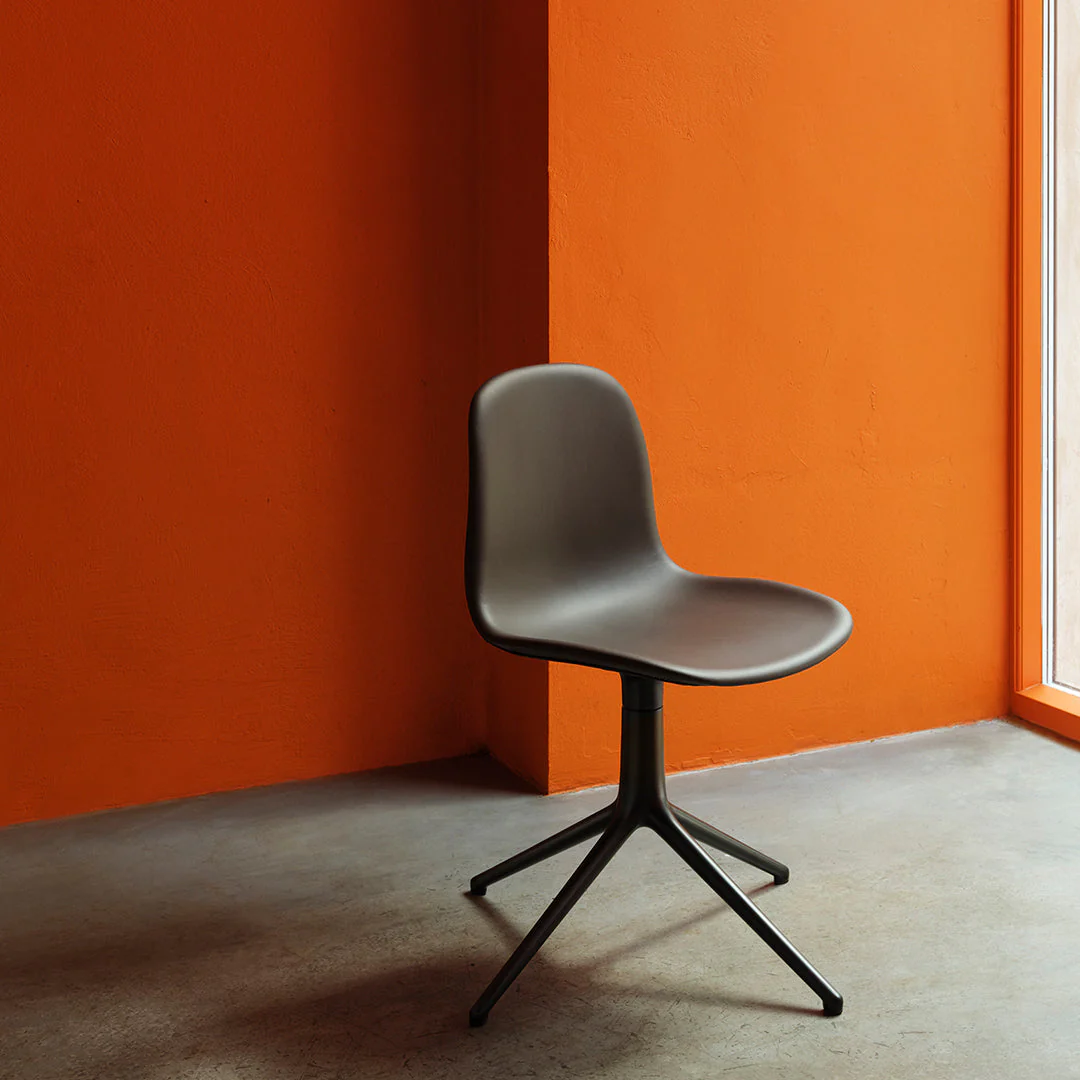 Form Chair - 4L Swivel Base - Upholstered - Image 18