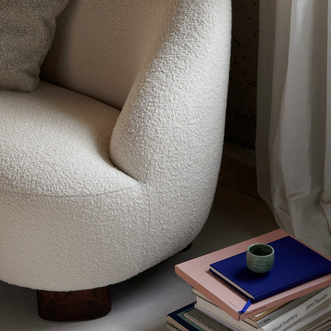 Margas LC3 Sofa - Image 14