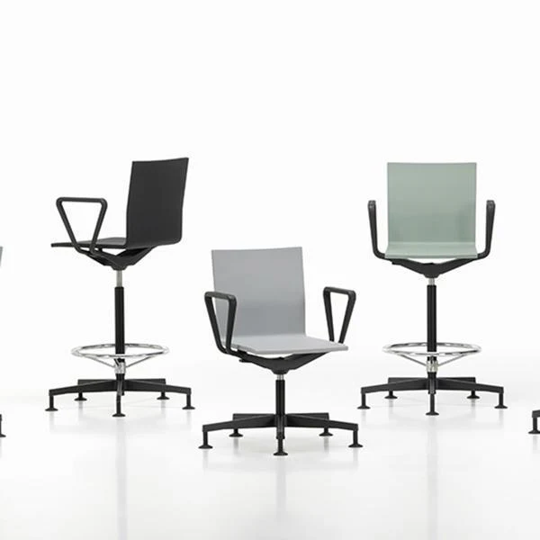 .04 Chair - Image 4