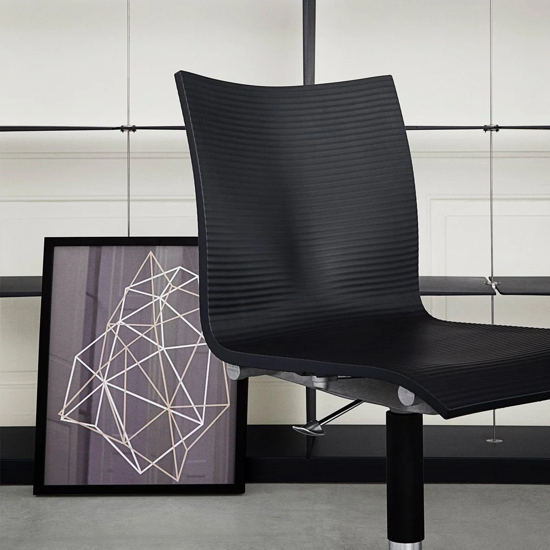 Chairik XL 134 Chair - Image 2