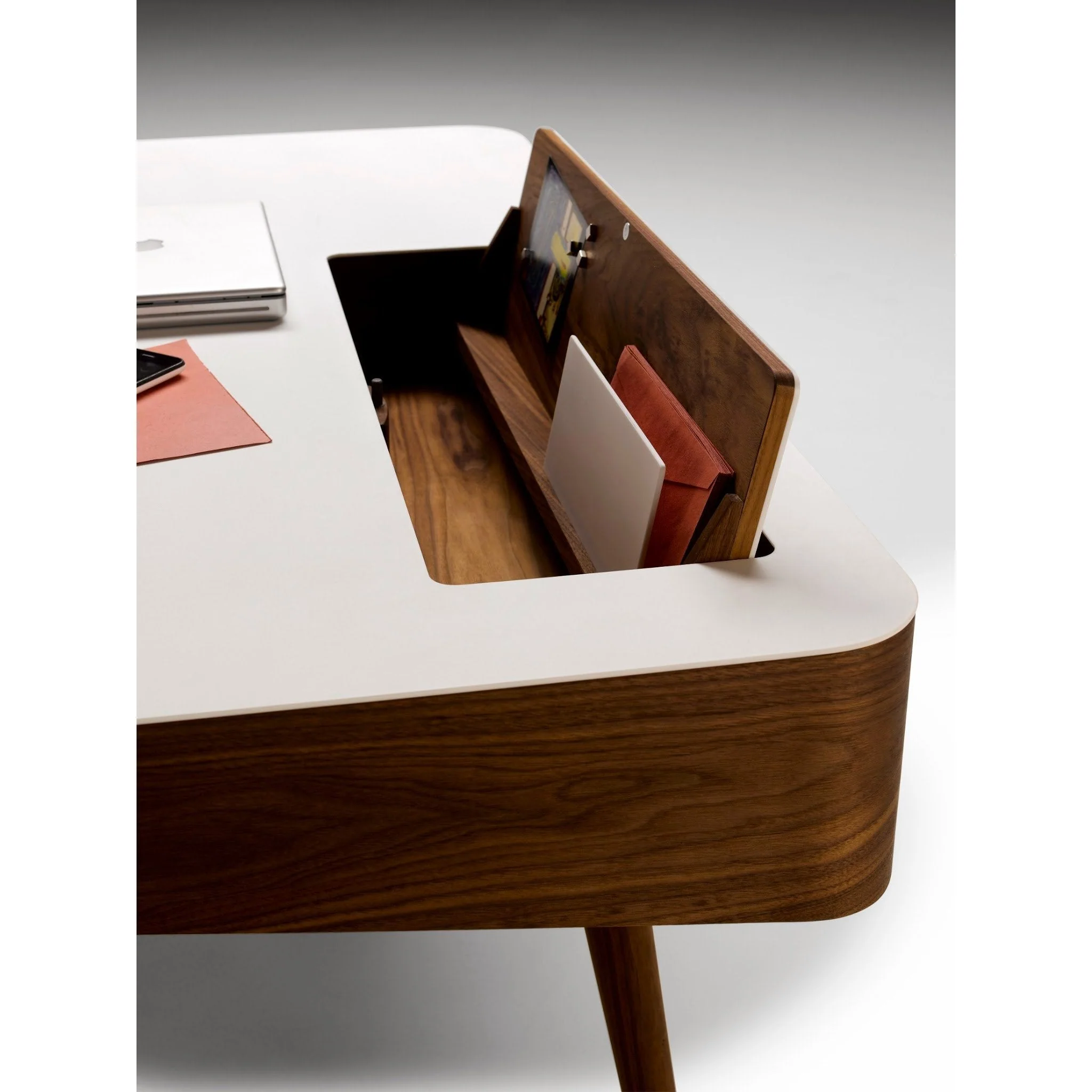 AK1330 Desk - Image 8