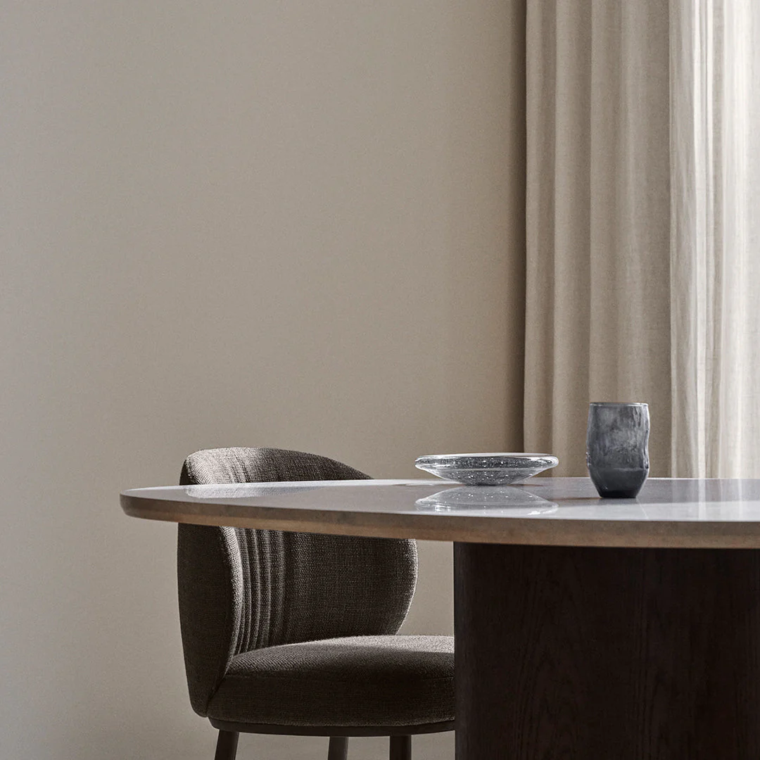 Ovata Dining Table - Image 17