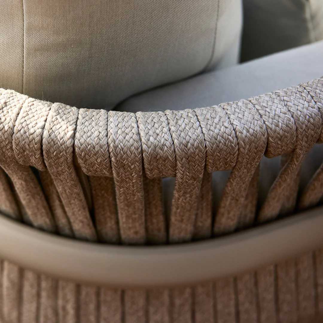 Mindo 106 Outdoor 2.5-Seater Sofa - Image 5