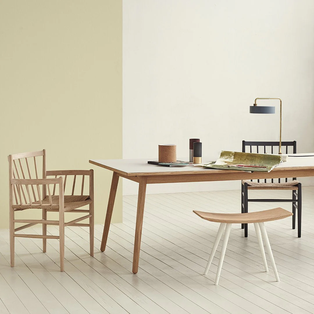 C35C Dining Table - Image 6