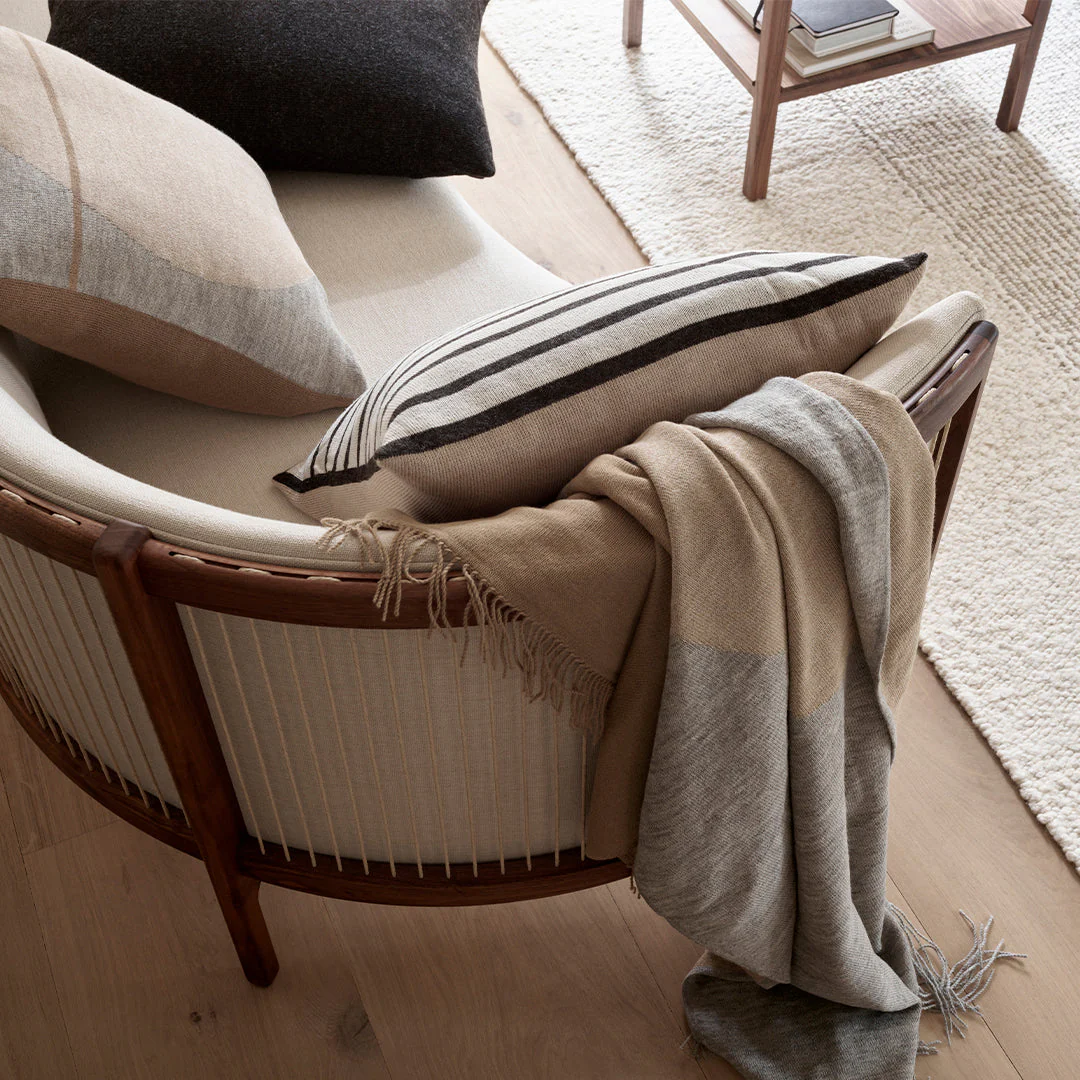 RF1903 Sideways Sofa - Image 22