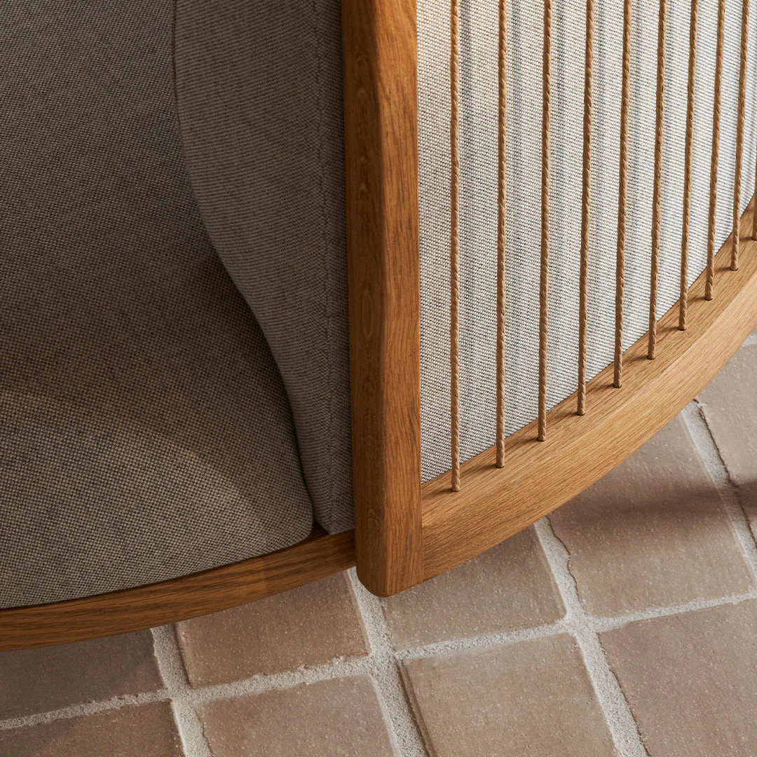 RF1904 Sideways Lounge Chair - Image 6