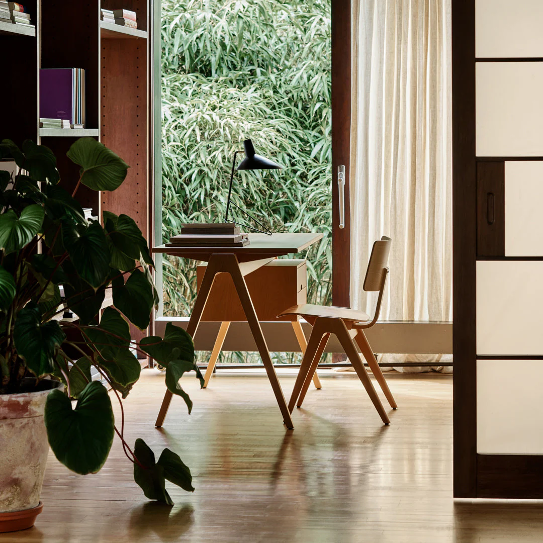 Daystak RD3 Desk - Image 4