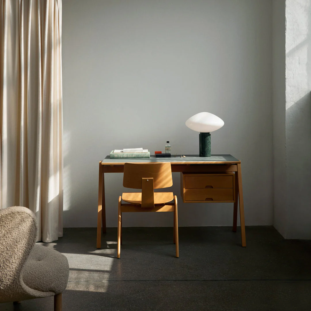 Daystak RD3 Desk - Image 7