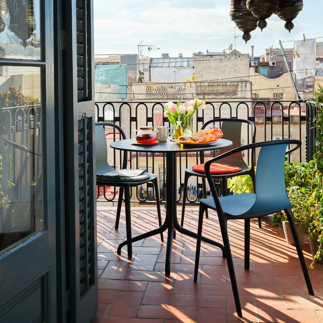 Belleville Bistro Table - Round - Outdoor - Image 3