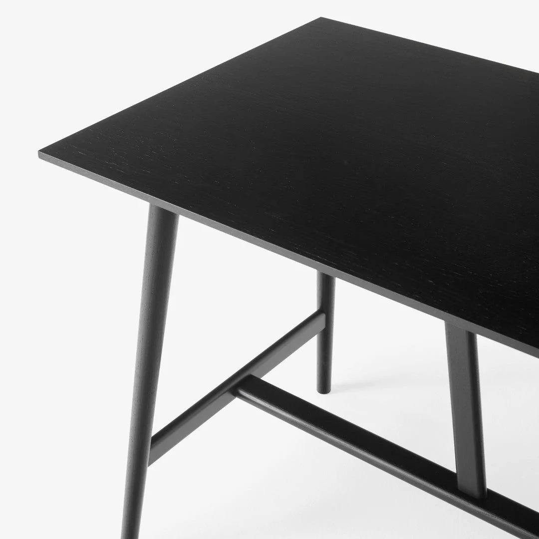 In Between SK25 / SK26 Counter Table - Image 9