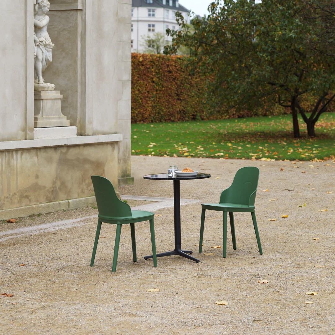 Allez Round Outdoor Cafe Table - 3 Legs - Image 10
