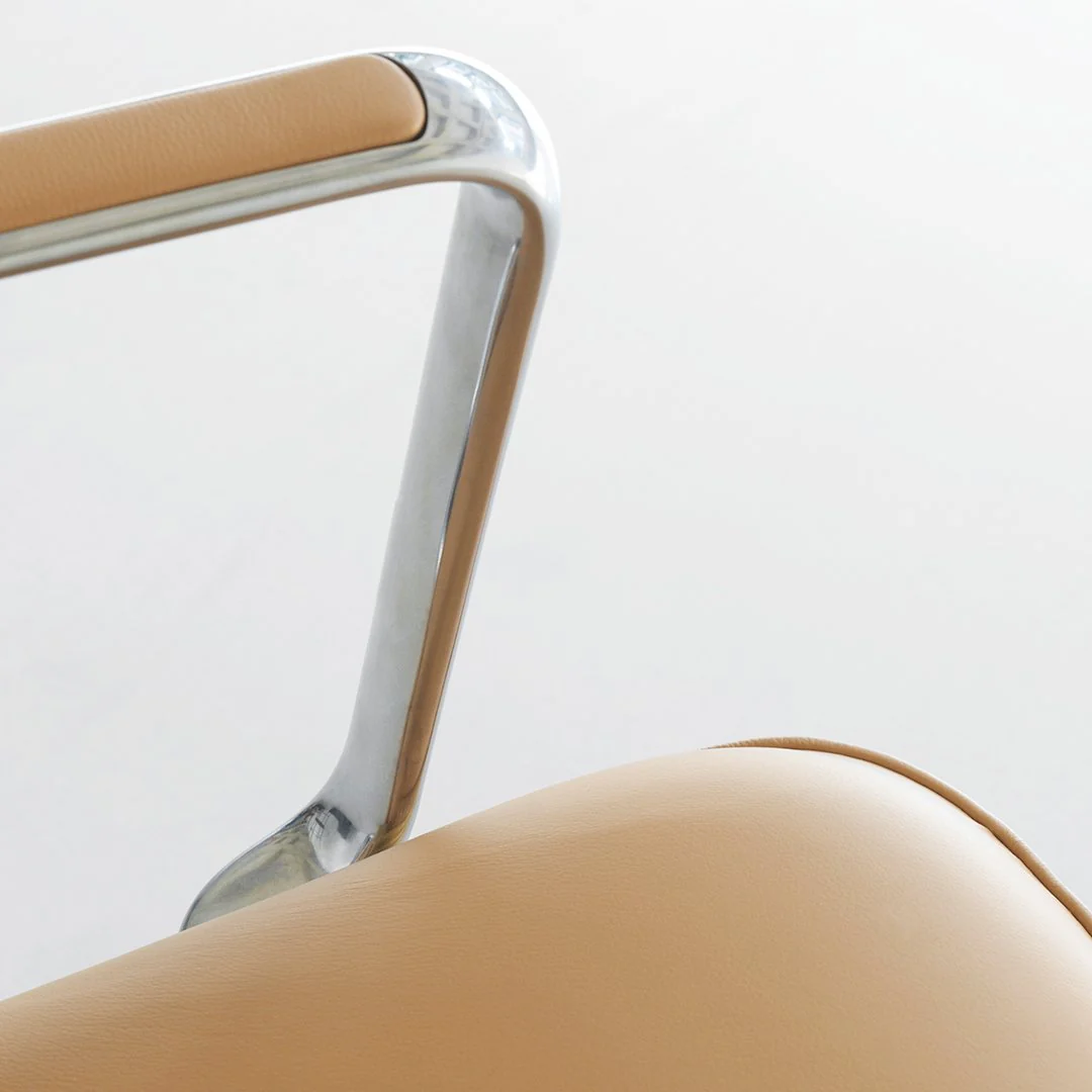 Pad Lounge Chair - Low w/ Tilt, Swivel Base - Image 15