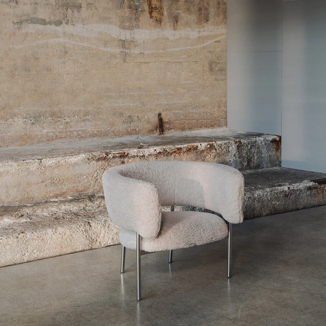 Font Lounge Armchair - Image 17
