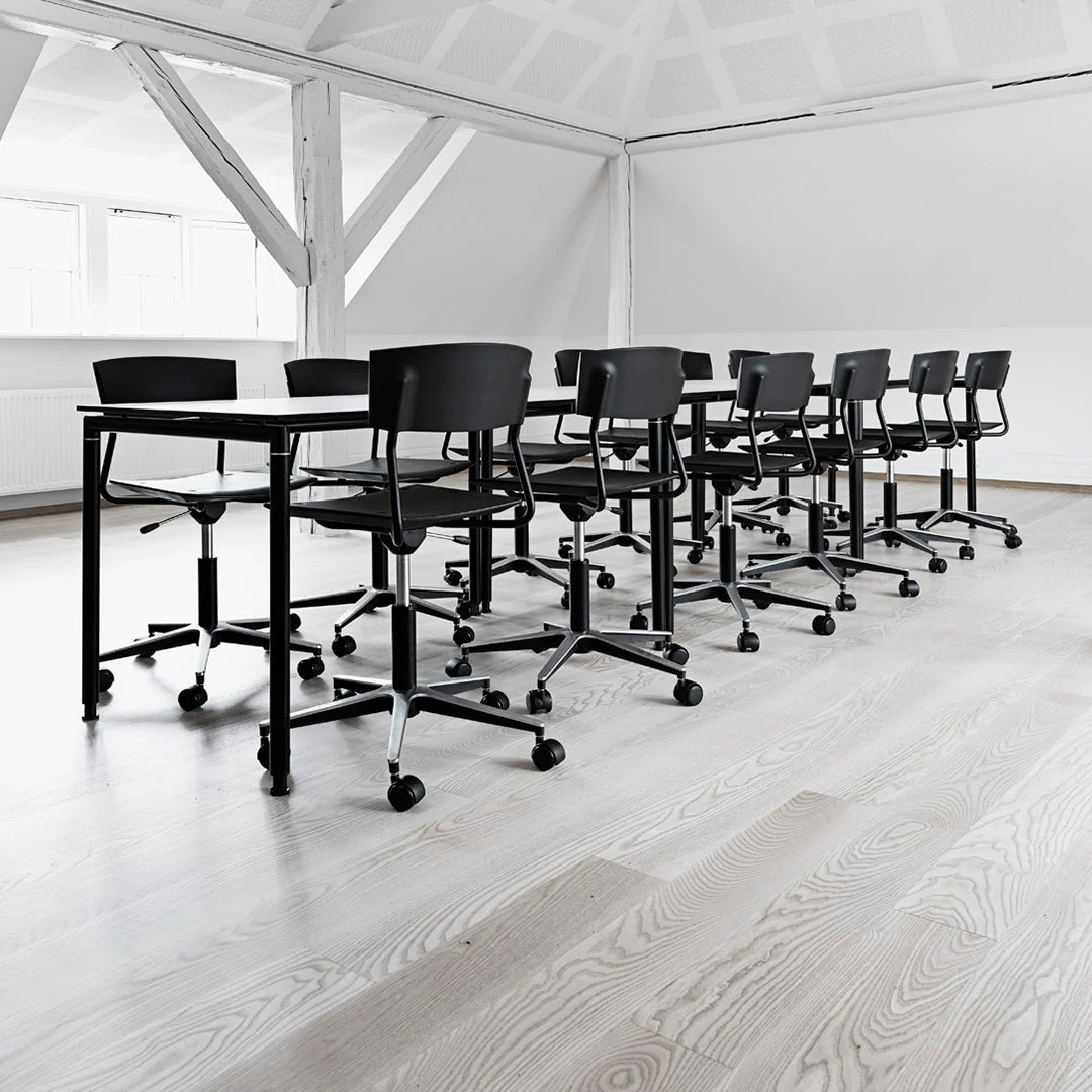 Pure X Conference Chair - 5-Star Base w/ Casters - Image 6