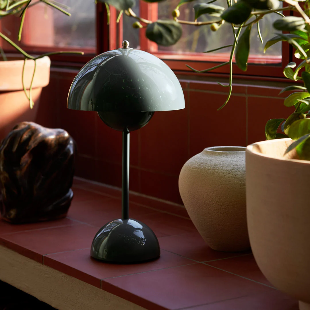Verner Panton VP9 Flowerpot - Portable Table Lamp - Image 36