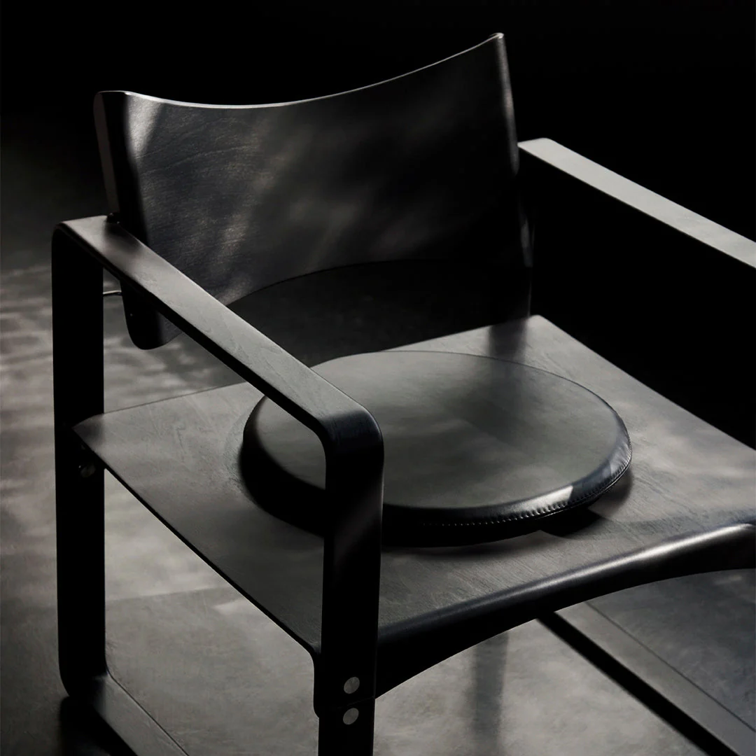 Series 270 F Armchair - Image 15