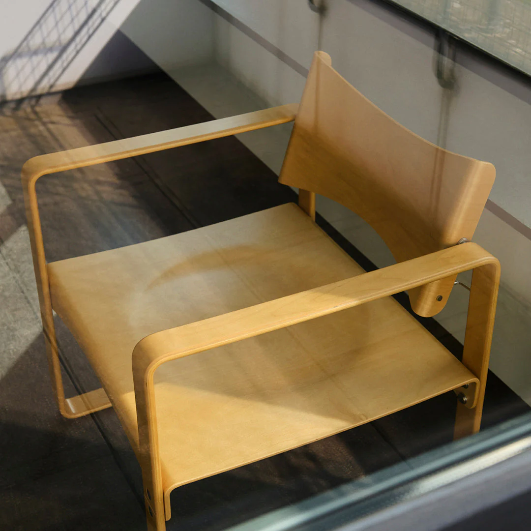 Series 270 F Armchair - Image 4