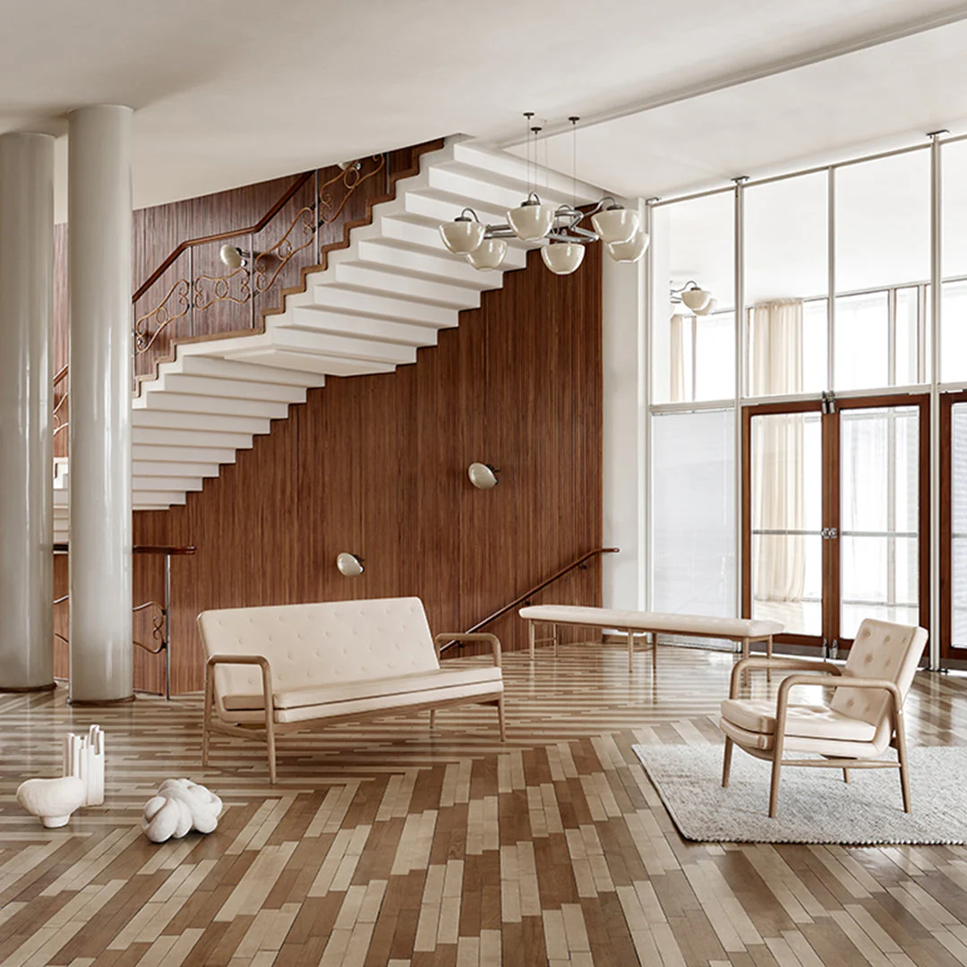 VLA76 Foyer Lounge Chair - Image 9