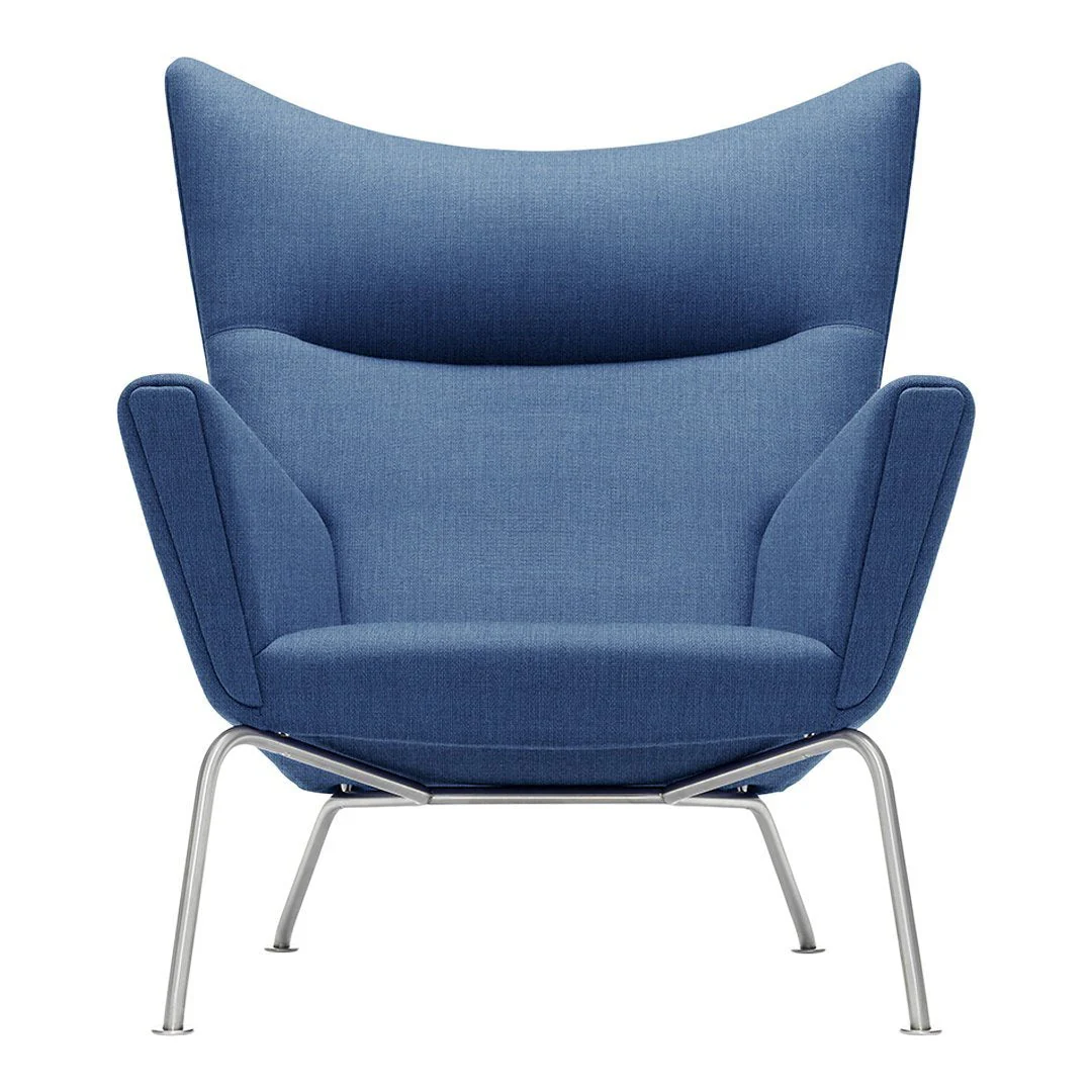 CH445 Wing Chair - Image 4