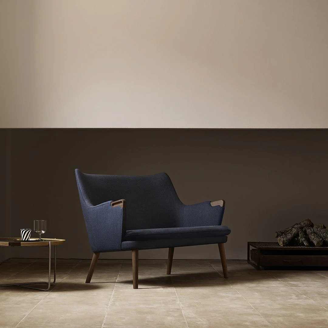 CH72 Sofa - Image 4