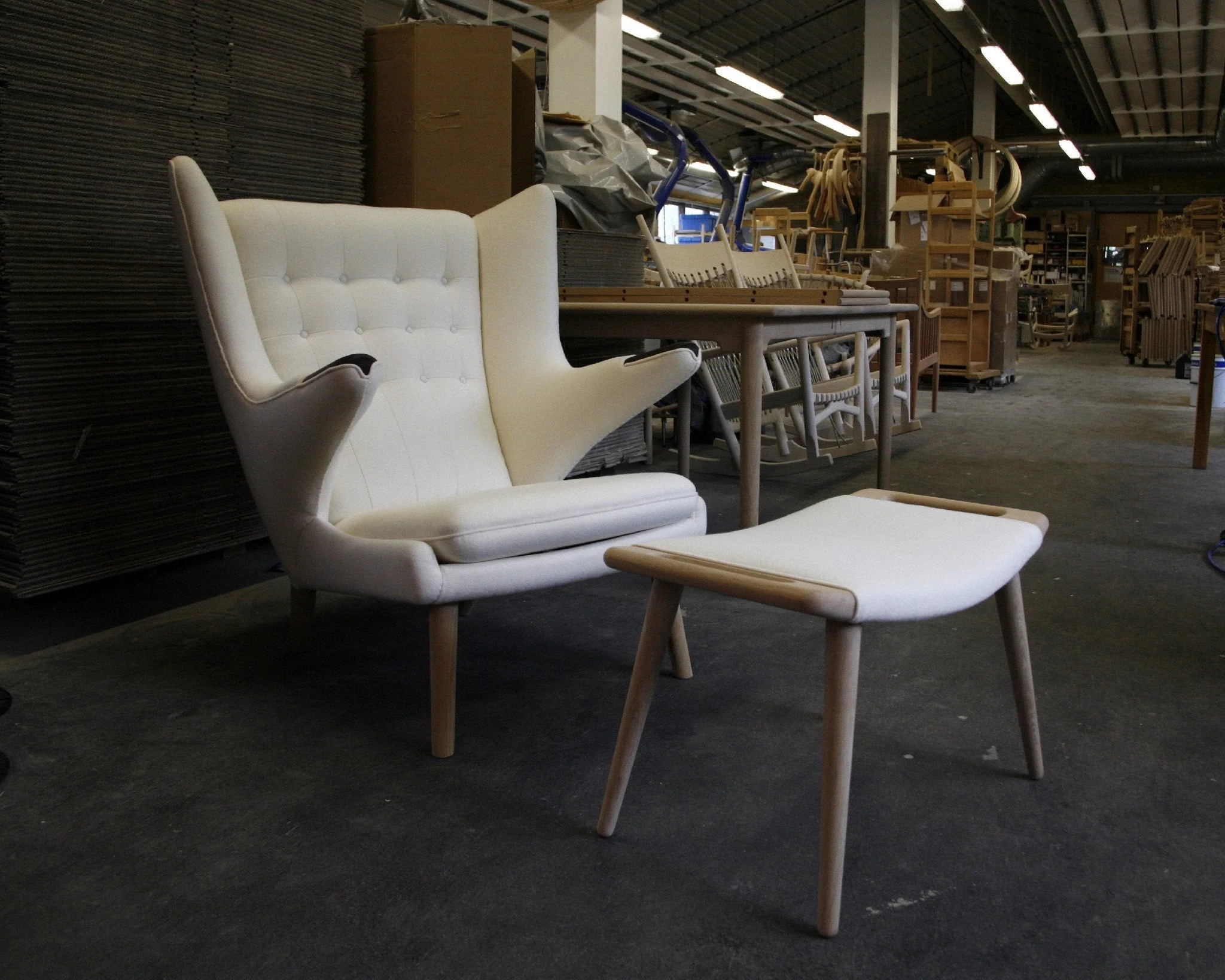 Wegner PP120 Stool - Image 2