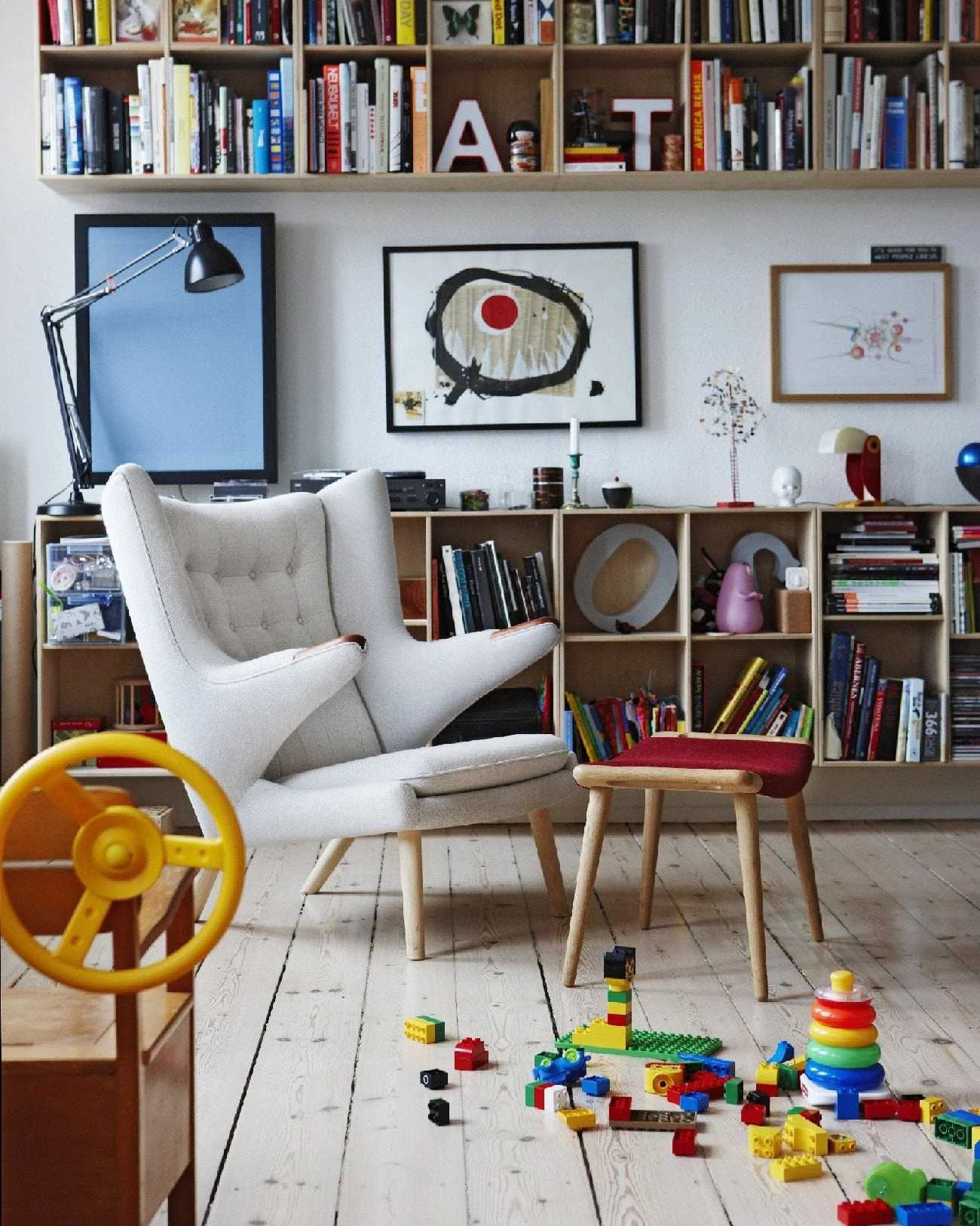 Wegner PP120 Stool - Image 3