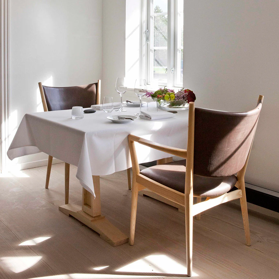 Wegner PP240 Conference Chair - Image 14
