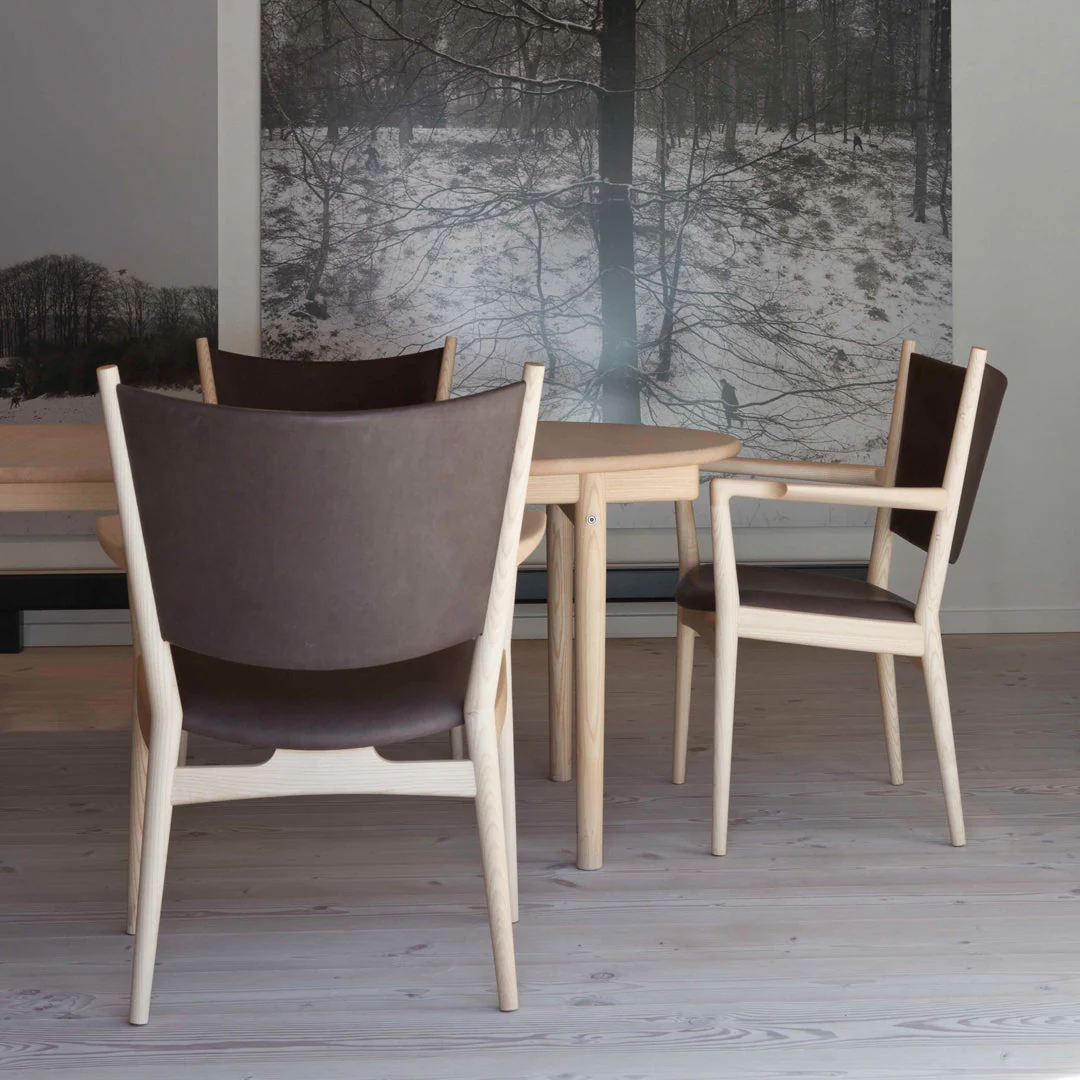 Wegner PP240 Conference Chair - Image 28