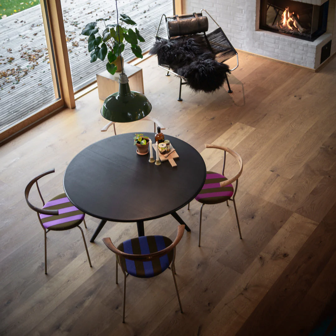 Wegner PP701 Minimal Chair - Image 10